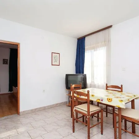 Apartman Mile Krk Town
