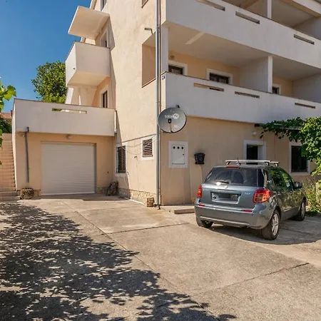 Apartman Mile *
