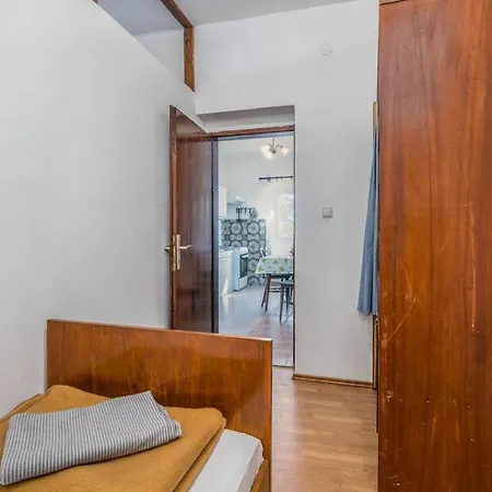Mile Apartman *