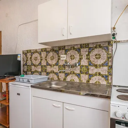 Mile Apartman Krk Town