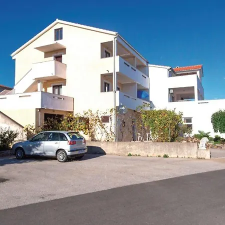 Апартаменты Mile